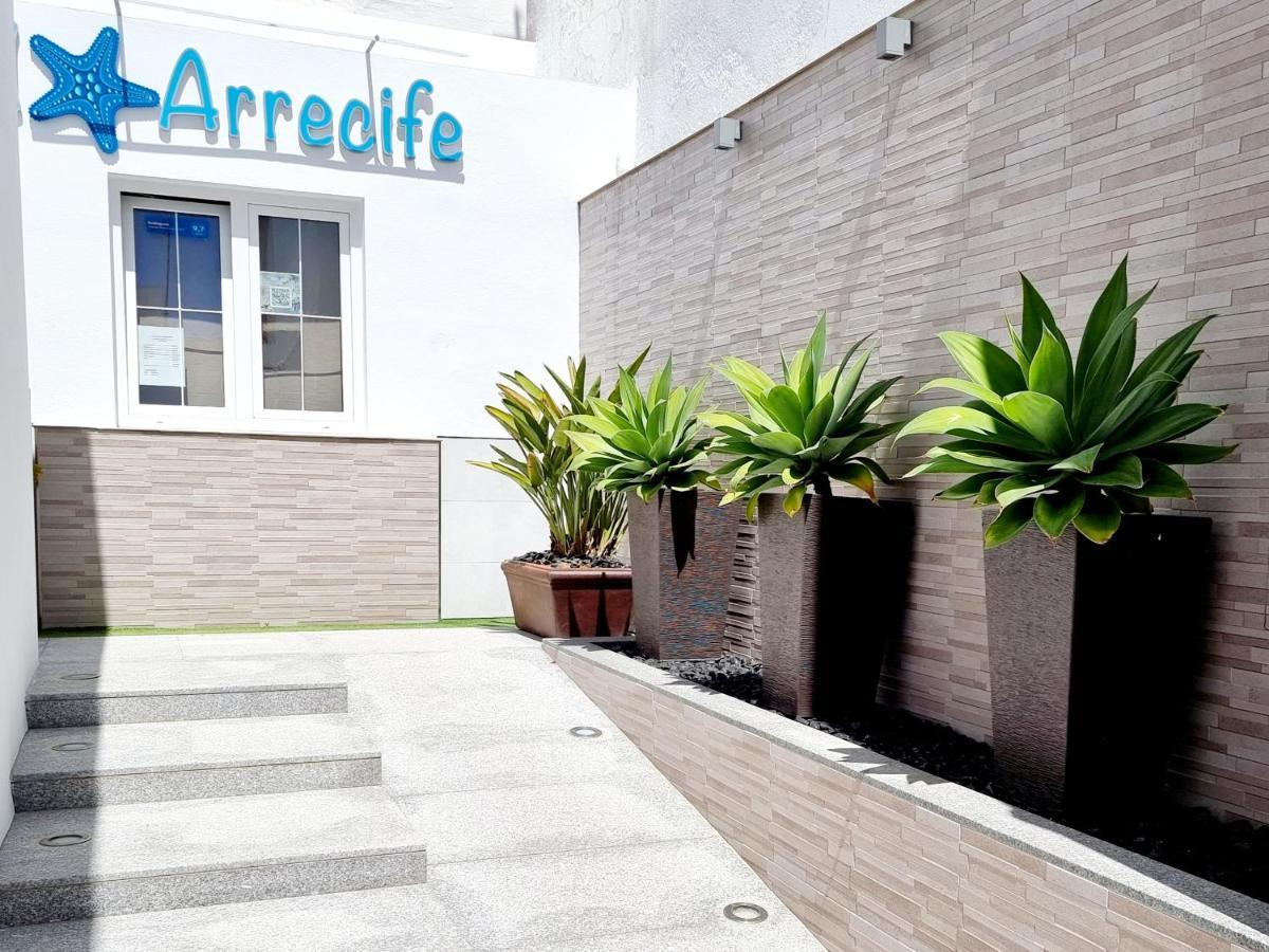 Apartamentos El Arrecife Conil De La Frontera Exterior photo