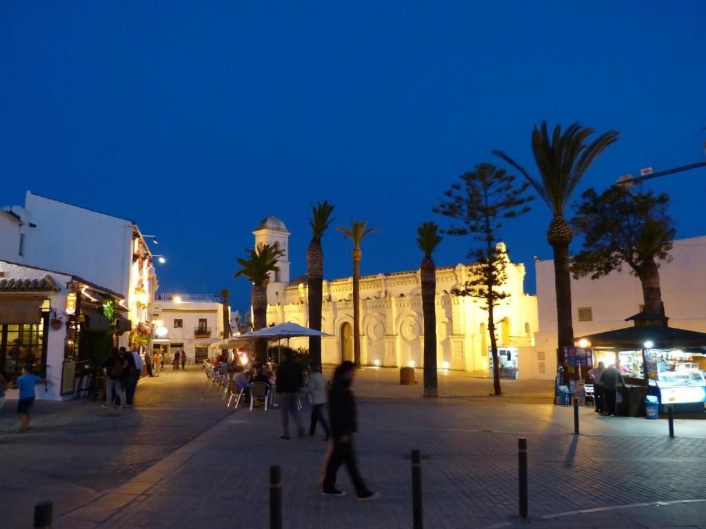 Apartamentos El Arrecife Conil De La Frontera Exterior photo